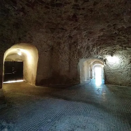 בית נופש Torre Spagnola Di Capo Galera *