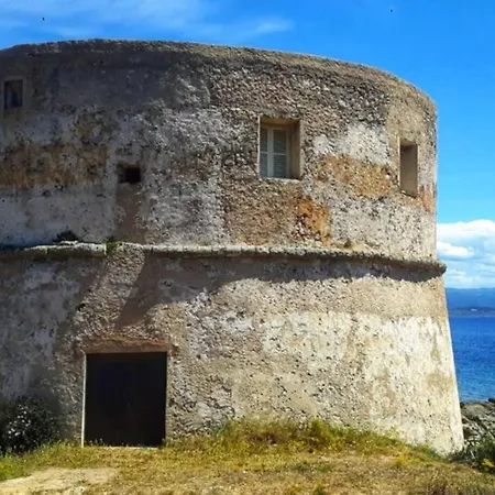 Torre Spagnola Di Capo Galera * פרטיליה