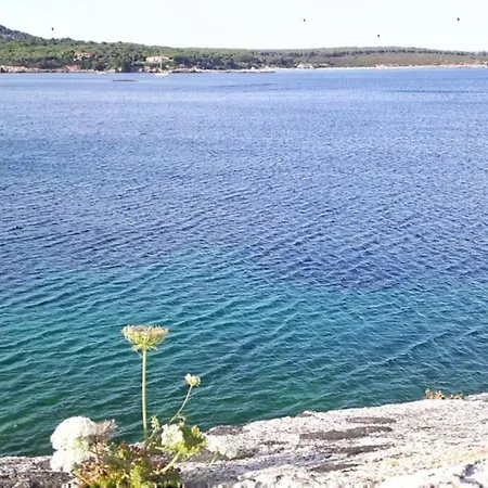 בית נופש Torre Spagnola Di Capo Galera *