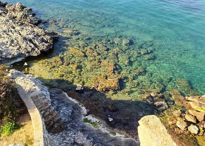 Torre Spagnola Di Capo Galera Nyaraló